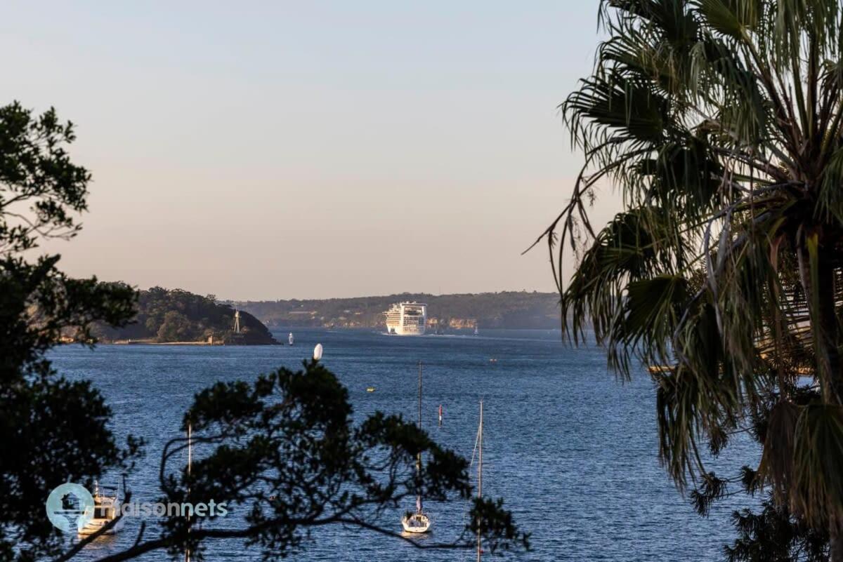 Studio Apt With Parking Balcony & Water Views Sydney Exterior photo