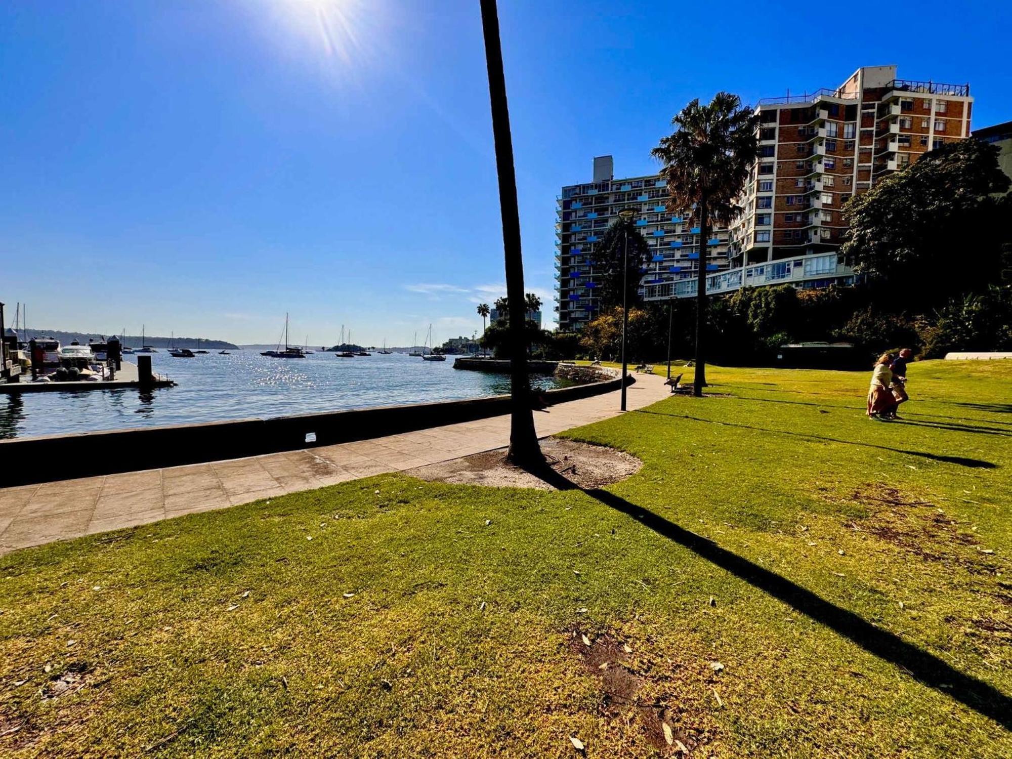 Studio Apt With Parking Balcony & Water Views Sydney Exterior photo